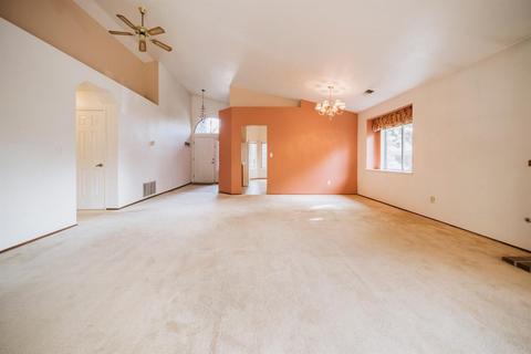 805 Larned Ln, Modesto, CA 95357 photo 7