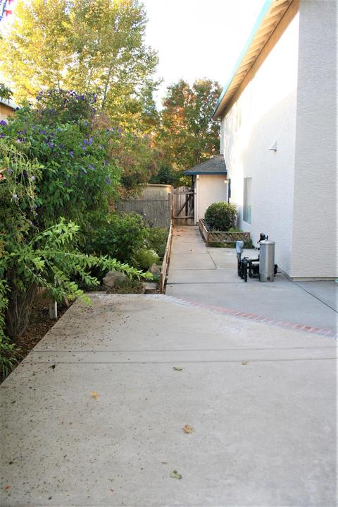 8341 Rambleton Way, Antelope, CA 95843 photo 5