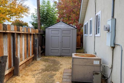 1105 Bowen Ave, Modesto, CA 95350 photo 42