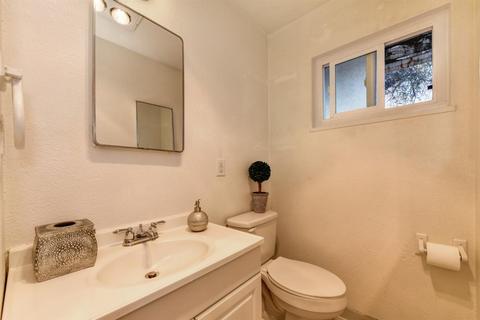 9050 Pershing Ave, Orangevale, CA 95662 photo 12