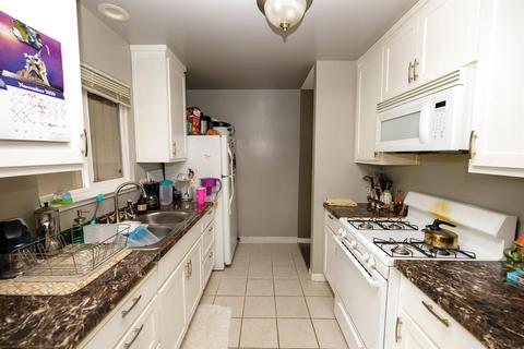 2055 Celeste Dr, Modesto, CA 95355 photo 5