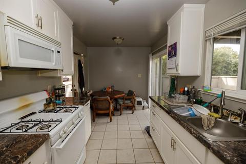 2055 Celeste Dr, Modesto, CA 95355 photo 6