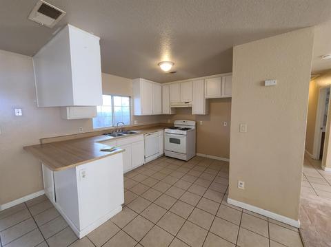 338 C St, Empire, CA 95319 photo 2