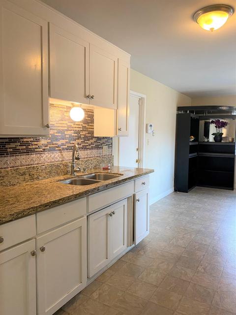 3812 Amigo Dr, Modesto, CA 95356 photo 4
