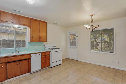 1321 Princeton Ave, Modesto, CA 95350 photo 13