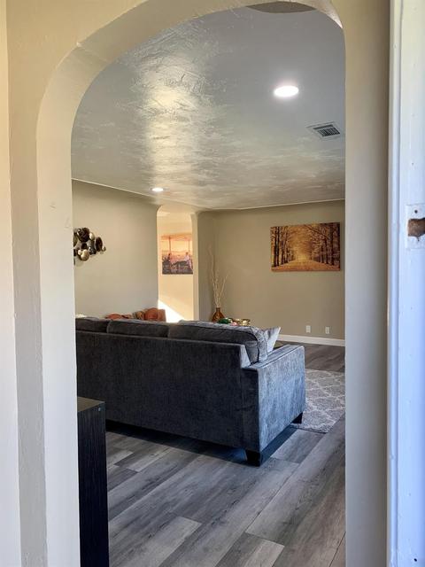 2240 Roble Ave, Modesto, CA 95354 photo 4