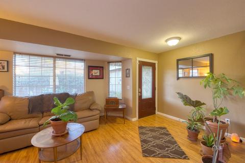 595 Marisa Dr, Patterson, CA 95363 photo 6