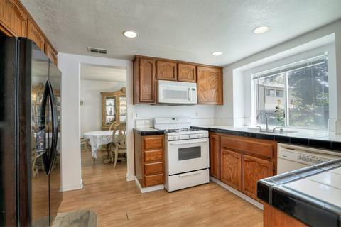 8614 Shadow Crest Cir, Antelope, CA 95843 photo 12