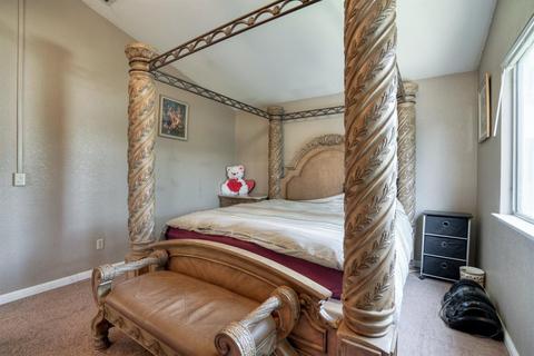 8614 Shadow Crest Cir, Antelope, CA 95843 photo 22