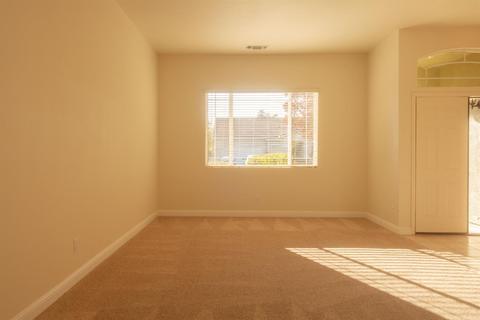 732 Ann Gabriel Ln, Tracy, CA 95377 photo 8