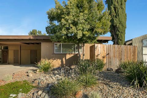 4721 Eli Ct, Carmichael, CA 95608 photo 4