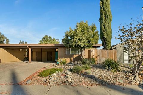 4721 Eli Ct, Carmichael, CA 95608 photo 3