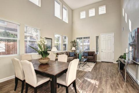 2136 Caravaggio Dr, Davis, CA 95618 photo 2