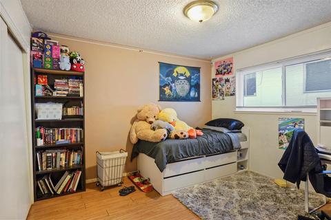 6038 Remington Ave, Carmichael, CA 95608 photo 31
