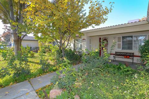 431 Connie Ct, Merced, CA 95340 photo 3