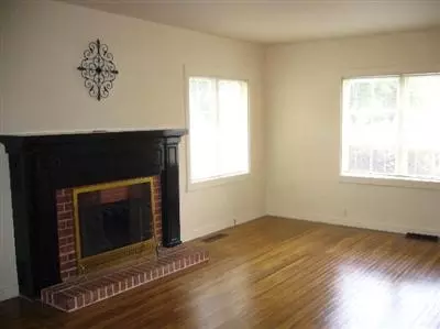 136 N Lassen St, Willows, CA 95988 photo 2