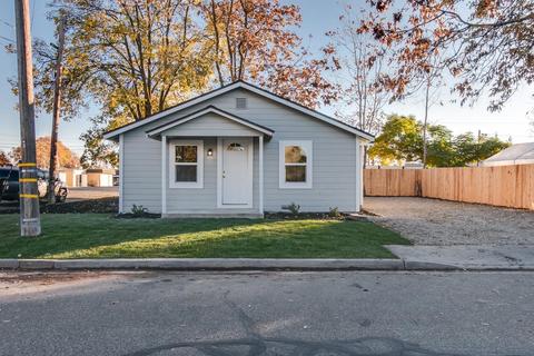 6748 Pine St, Hughson, CA 95326 photo 1