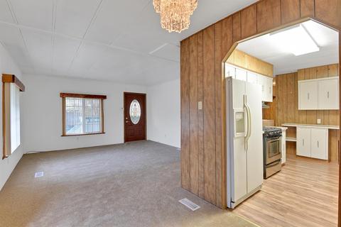 161 Via Roberto, Olivehurst, CA 95961 photo 9