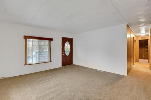 161 Via Roberto, Olivehurst, CA 95961 photo 6