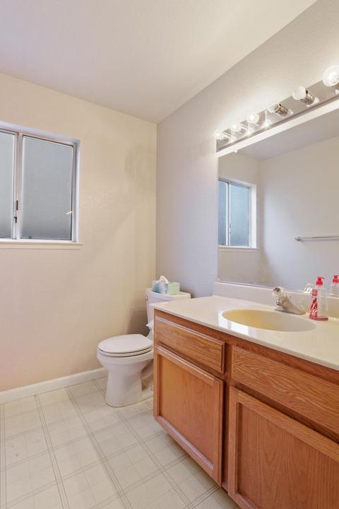 1060 Colonial Ct, Tracy, CA 95376 photo 22