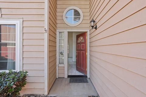 1060 Colonial Ct, Tracy, CA 95376 photo 6