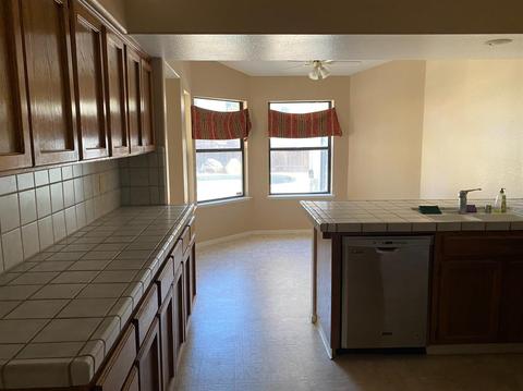 536 Klopping Ct, Patterson, CA 95363 photo 11