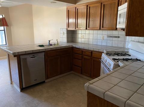 536 Klopping Ct, Patterson, CA 95363 photo 10