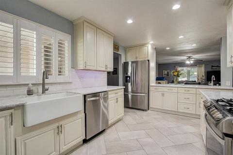 4918 Bowman Oaks Way, Carmichael, CA 95608 photo 17