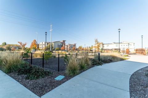 3206 Albany Ter, Davis, CA 95618 photo 33