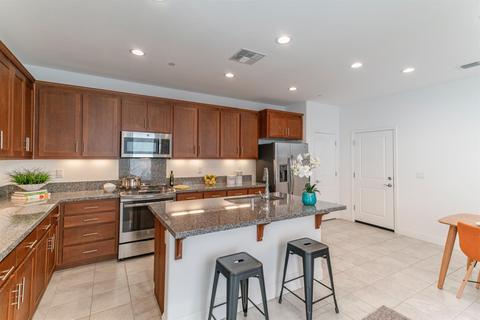 3206 Albany Ter, Davis, CA 95618 photo 11