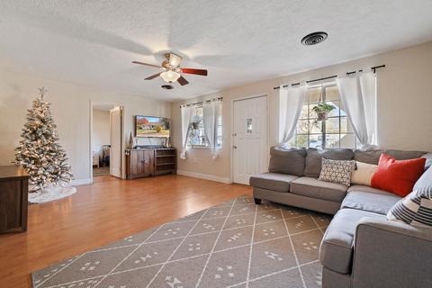 1244 Melrose Ave, Modesto, CA 95350 photo 7