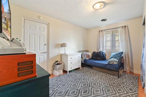 1244 Melrose Ave, Modesto, CA 95350 photo 8