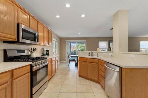4294 Castleton Cir, Mather, CA 95655 photo 4
