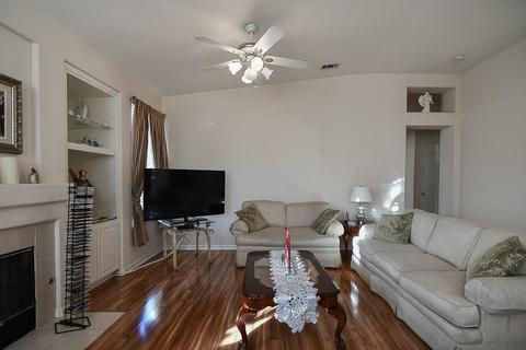 1813 Hyde Park Ln, Manteca, CA 95336 photo 6