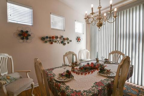 1813 Hyde Park Ln, Manteca, CA 95336 photo 9