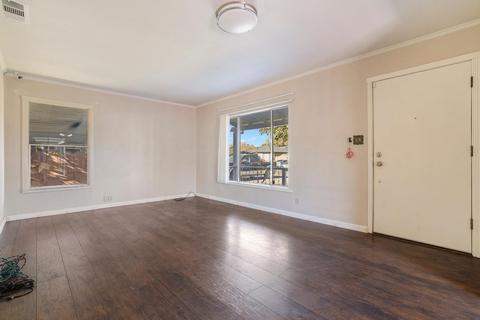 386 W 21st St, Tracy, CA 95376 photo 5