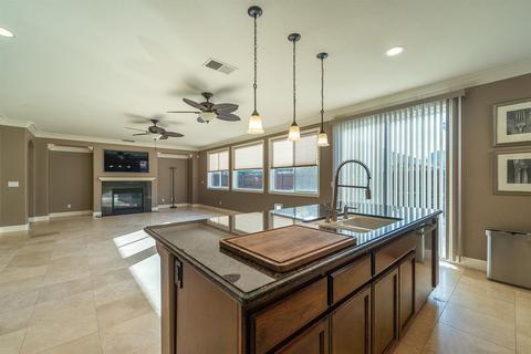 2440 Kaslin Dr, Modesto, CA 95355 photo 14