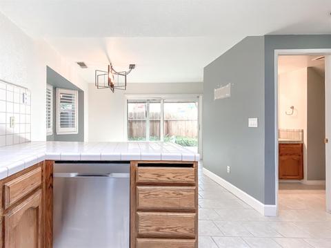 1712 Pinecrest Ln, Modesto, CA 95355 photo 15