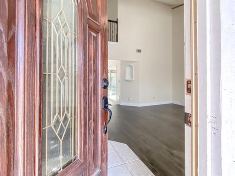1712 Pinecrest Ln, Modesto, CA 95355 photo 4