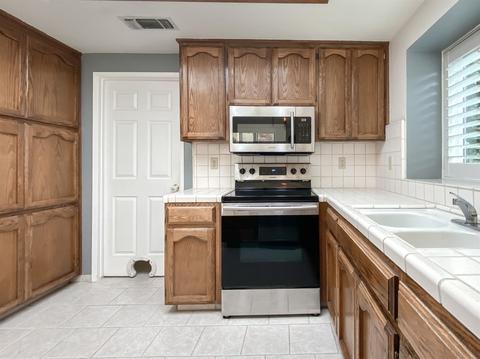 1712 Pinecrest Ln, Modesto, CA 95355 photo 14