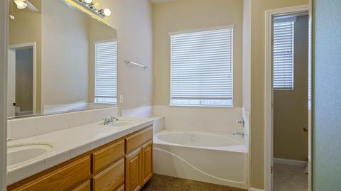 572 Robert Gabriel Ct, Tracy, CA 95377 photo 27