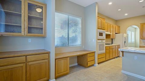 572 Robert Gabriel Ct, Tracy, CA 95377 photo 17