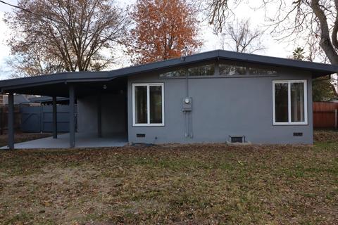 4821 Saint Lynn Ln, Carmichael, CA 95608 photo 17