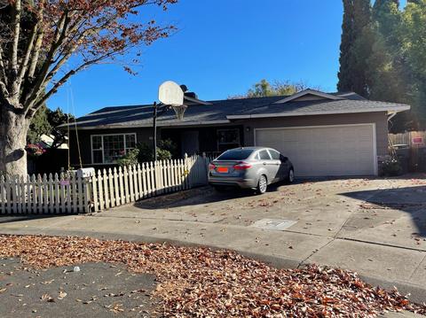 3200 Wilmer Ct, Modesto, CA 95350 photo 2