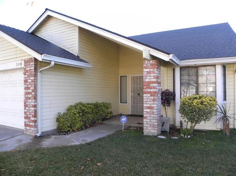 2408 Black Walnut Dr, Modesto, CA 95355 photo 2