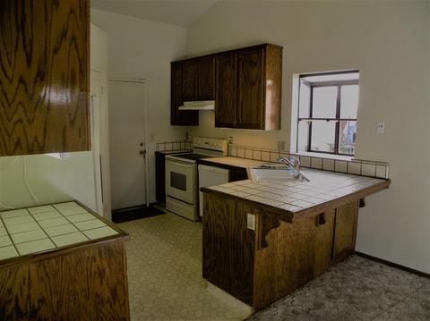 2408 Black Walnut Dr, Modesto, CA 95355 photo 4