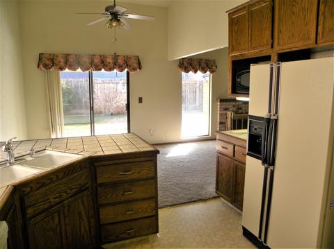 2408 Black Walnut Dr, Modesto, CA 95355 photo 5