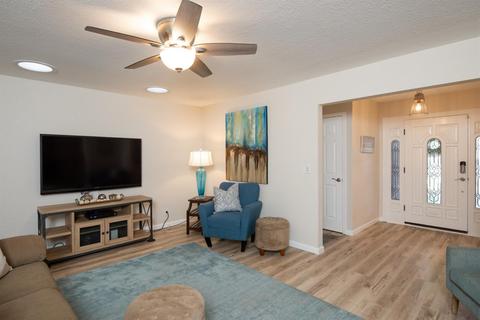 925 Montmartre Dr, Modesto, CA 95355 photo 13