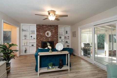 925 Montmartre Dr, Modesto, CA 95355 photo 8