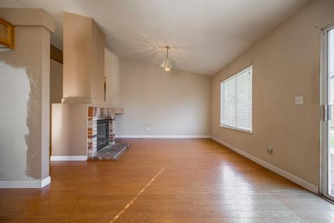 16240 Williamstowne Dr, Lathrop, CA 95330 photo 12